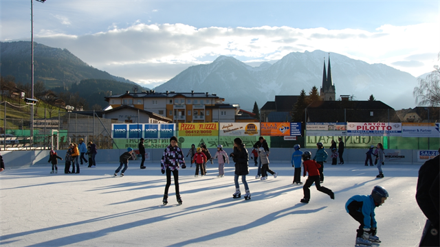 Eislaufsaison startet am 14. November 2015