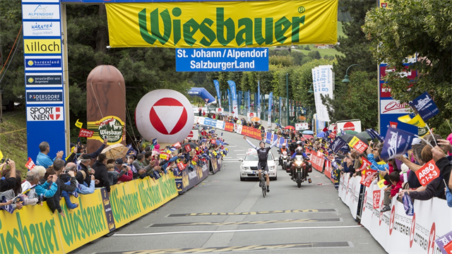 Foto für Die Österreich Radrundfahrt hält am 7. Juli in St. Johann - Alpendorf